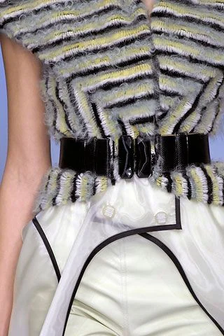 Look 25